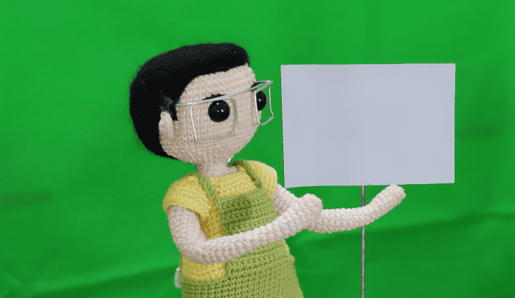 Mini Alejandro explicando